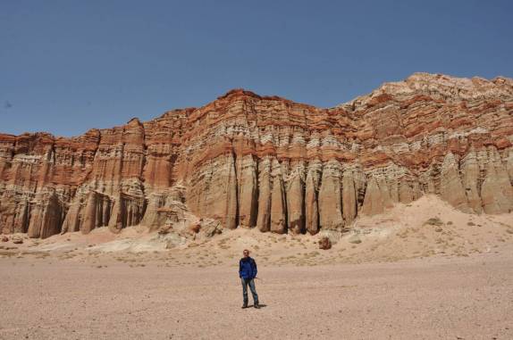As estranhas e coloridas formações rochosas no Red Rock Canyon State Park, perto de Mojave, na Califórinia - EUA